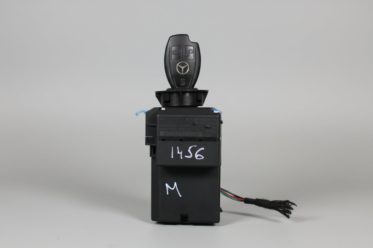 Mercedes-Benz Vito W639 (2003–2014) A6399008100