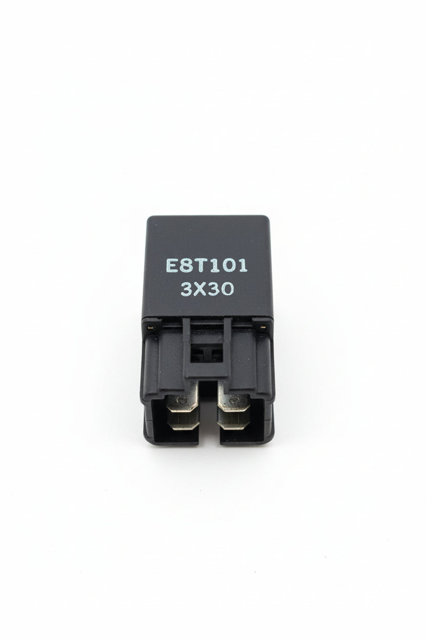 Relé – Mitsubishi L200 2.5 TD (1998/2004)E8T101 / 3X30