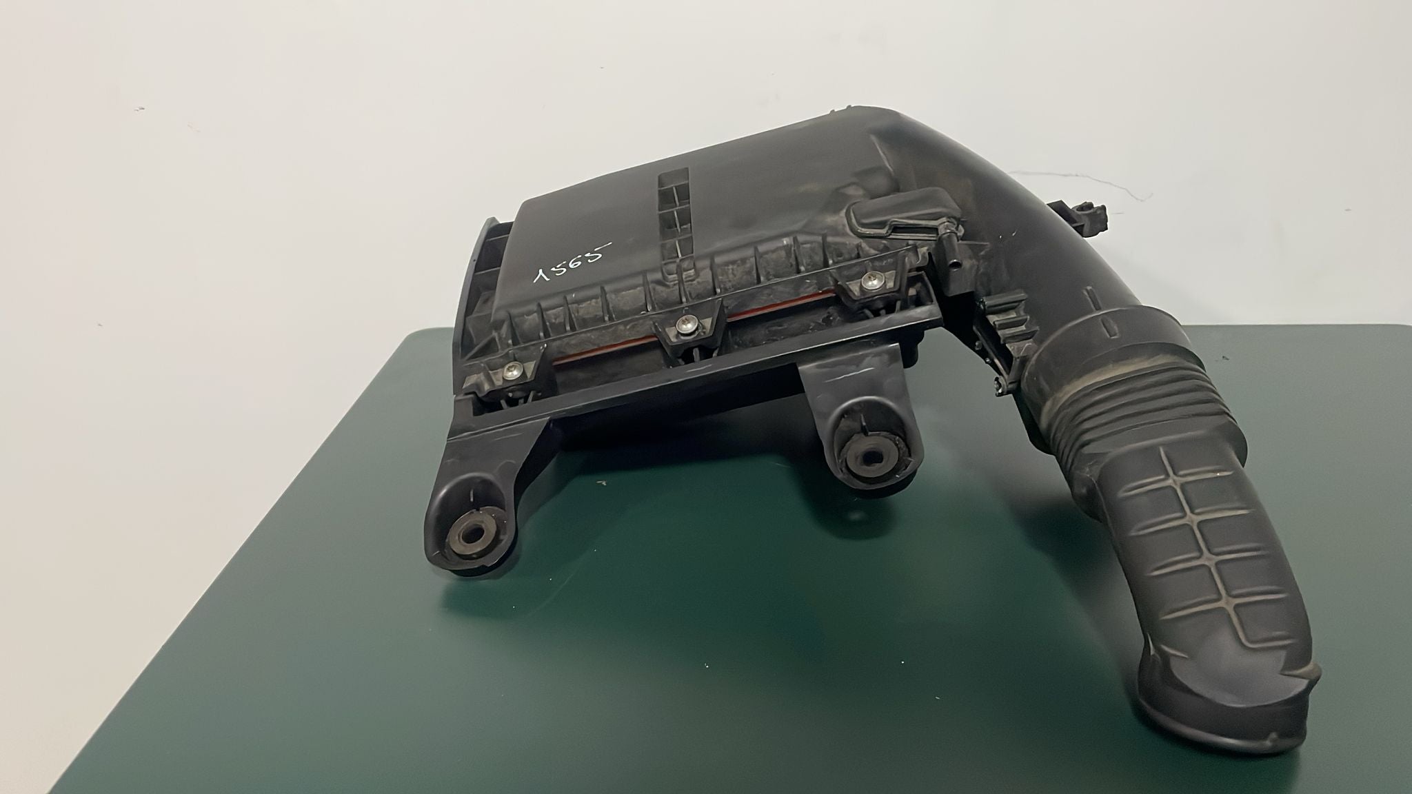 Caixa de Filtro de Ar – Peugeot 308 II SW 2013»2021 – Ref. 9673061080