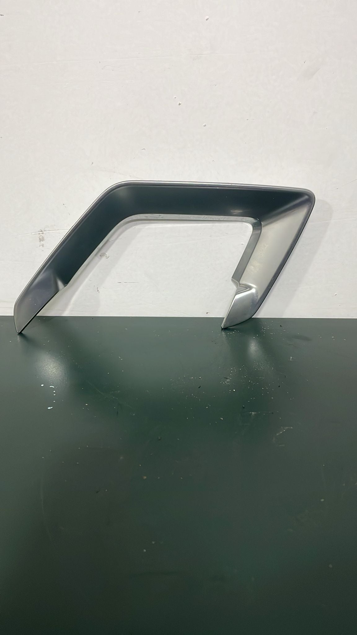 Friso Porta Frente Direito (Remate Puxador) – Peugeot 308 II 2012»2020 – Ref. 98047128VV