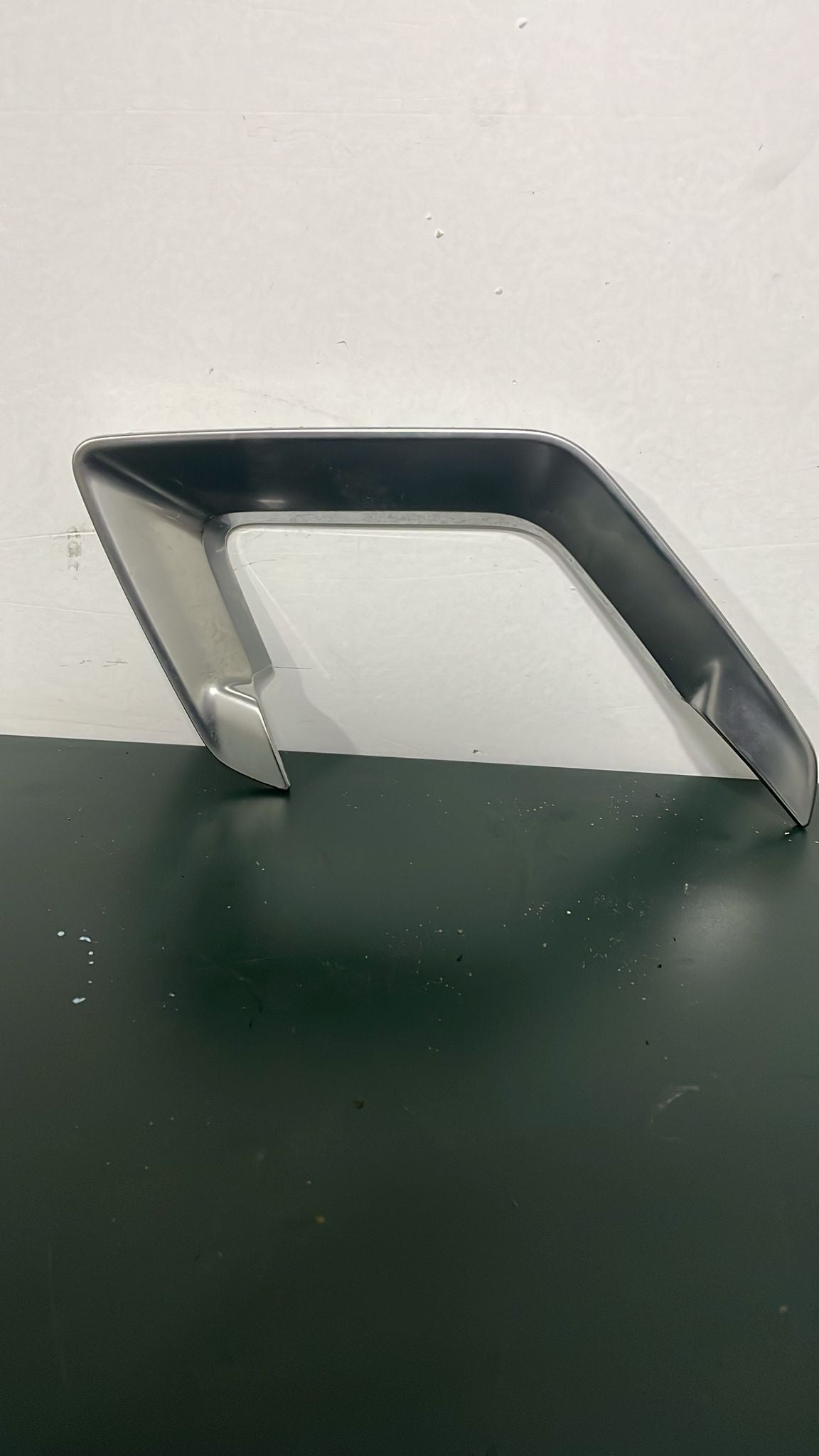 Friso Porta Frente Esquerdo (Remate Puxador) – Peugeot 308 II 2012»2020 – Ref. 98047129VV