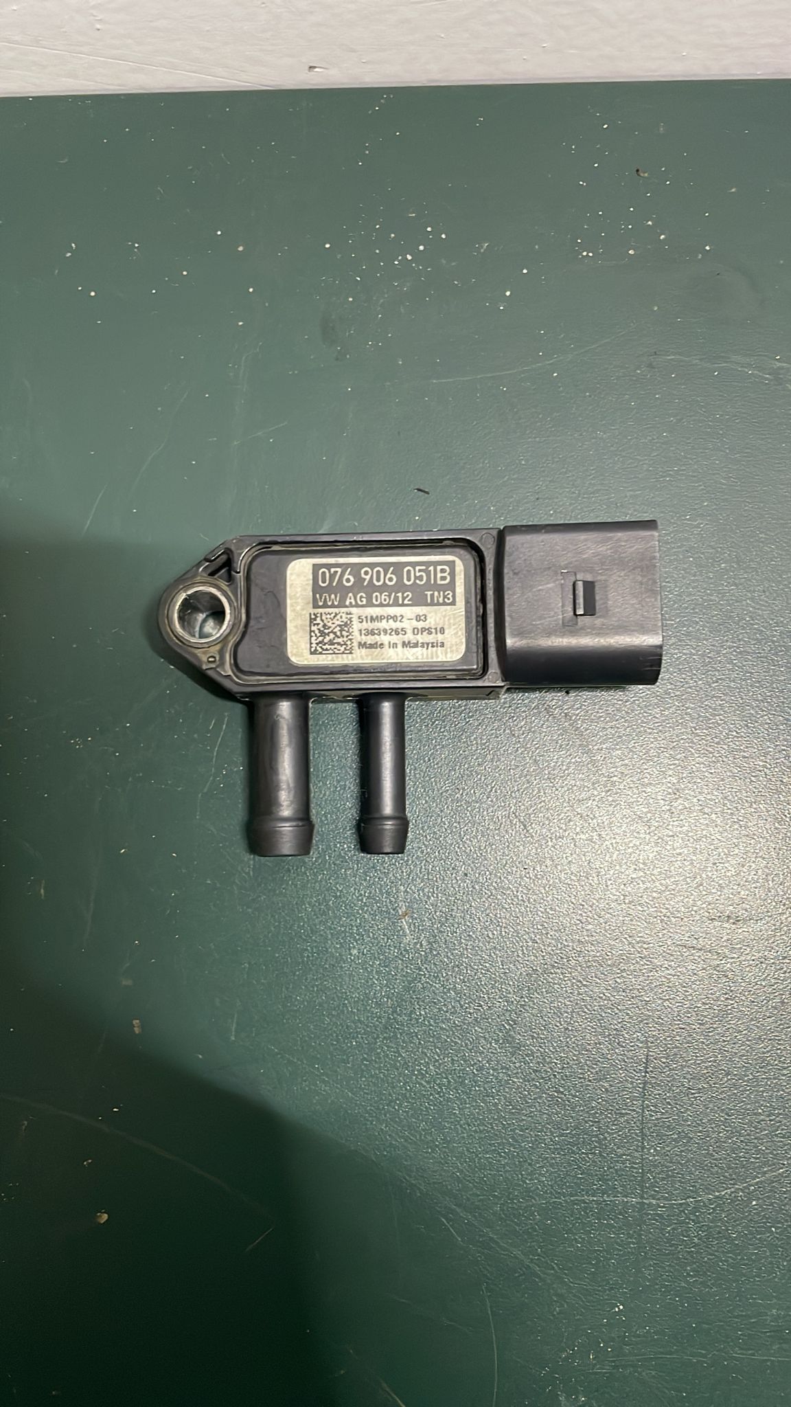 Sensor FAP / Pressão de Gases de Escape – VW Crafter 2.0 109CV 2012»2016 – Ref. 076906051B / VWAG06/12