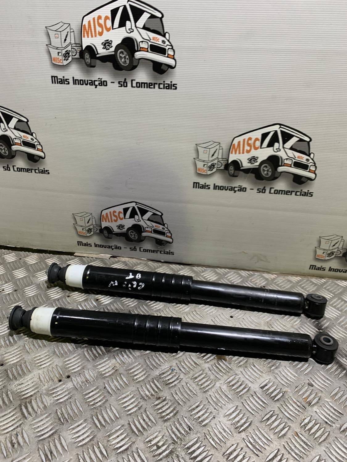 AMORTECEDORES TRAS COM MOLAS RENAULT CLIO IV