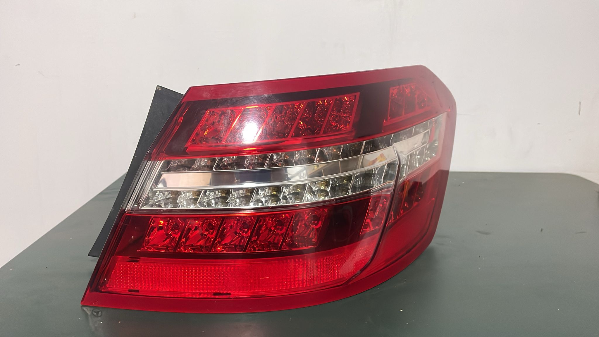 Farolim Traseiro Direito – Mercedes-Benz Classe E 250 CDI W212 (2009/2016)A2129060658R