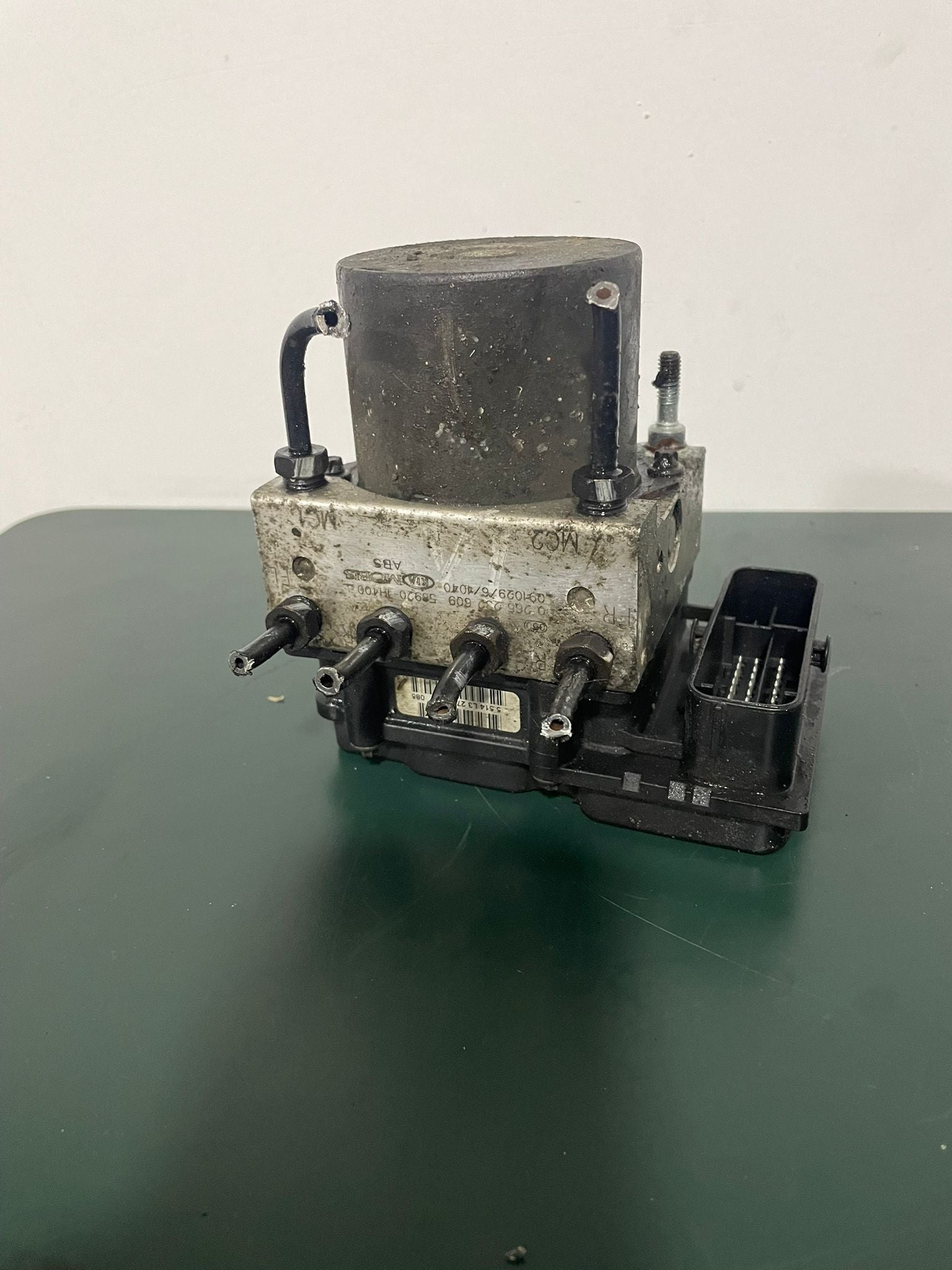 Módulo ABS – Kia Ceed 2009»2012 – Ref. 589201H3A0 / 589201H400 / 0265232609 / 0265800972 – Bosch