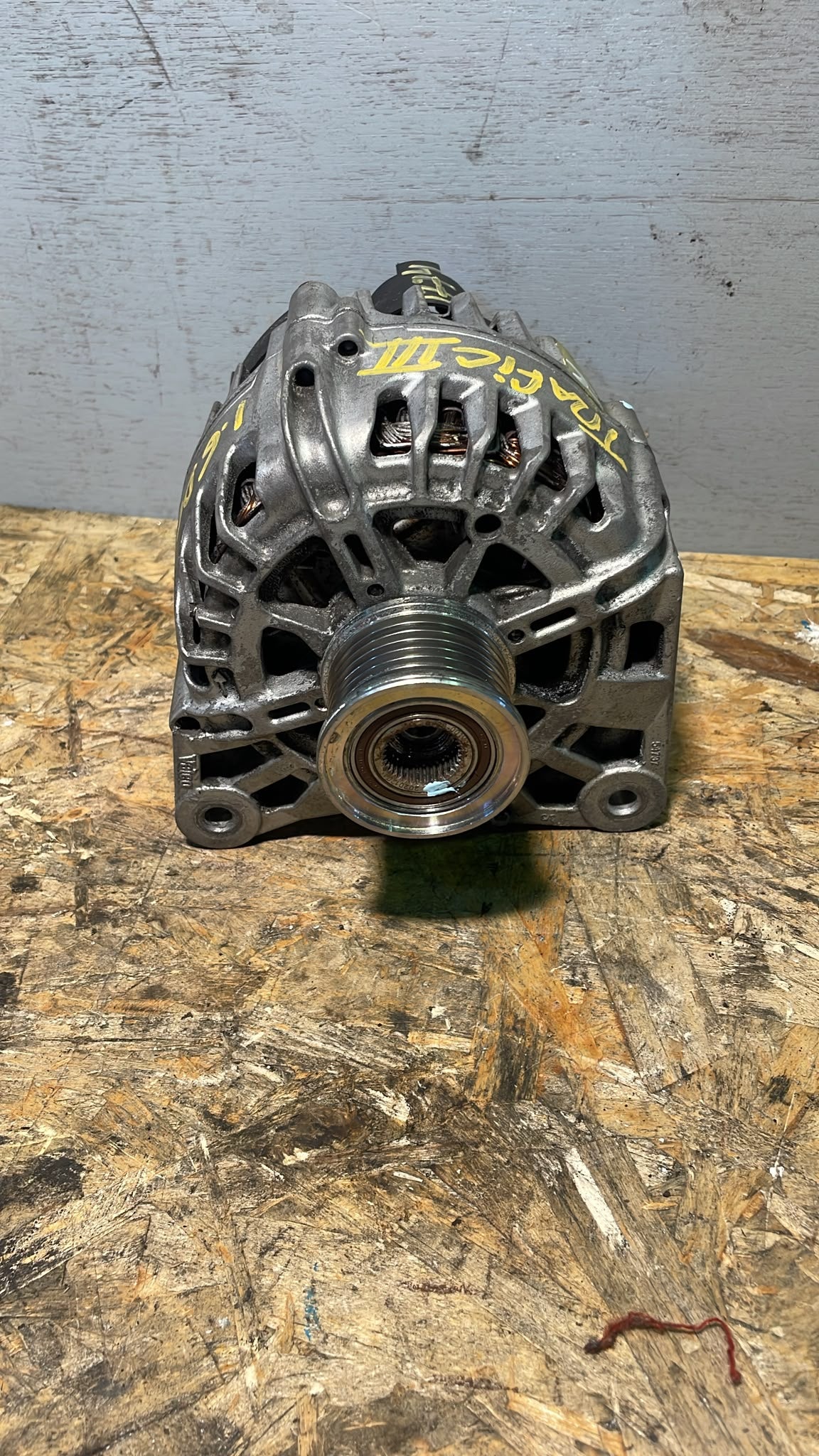 Alternador – Renault Trafic III 1.6 dCi 2014»2020 – Ref. 231008633R / 231004BE0A