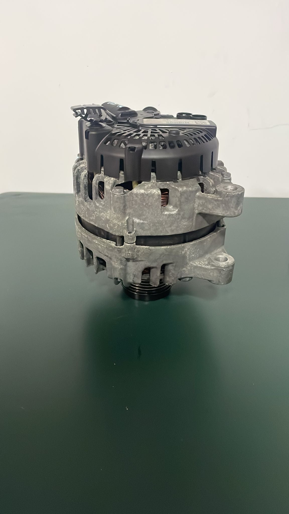 Alternador – Peugeot 2008 / 308 SW 2013»2016 – Ref. 1612458880 / 9810525380 / 2624310A