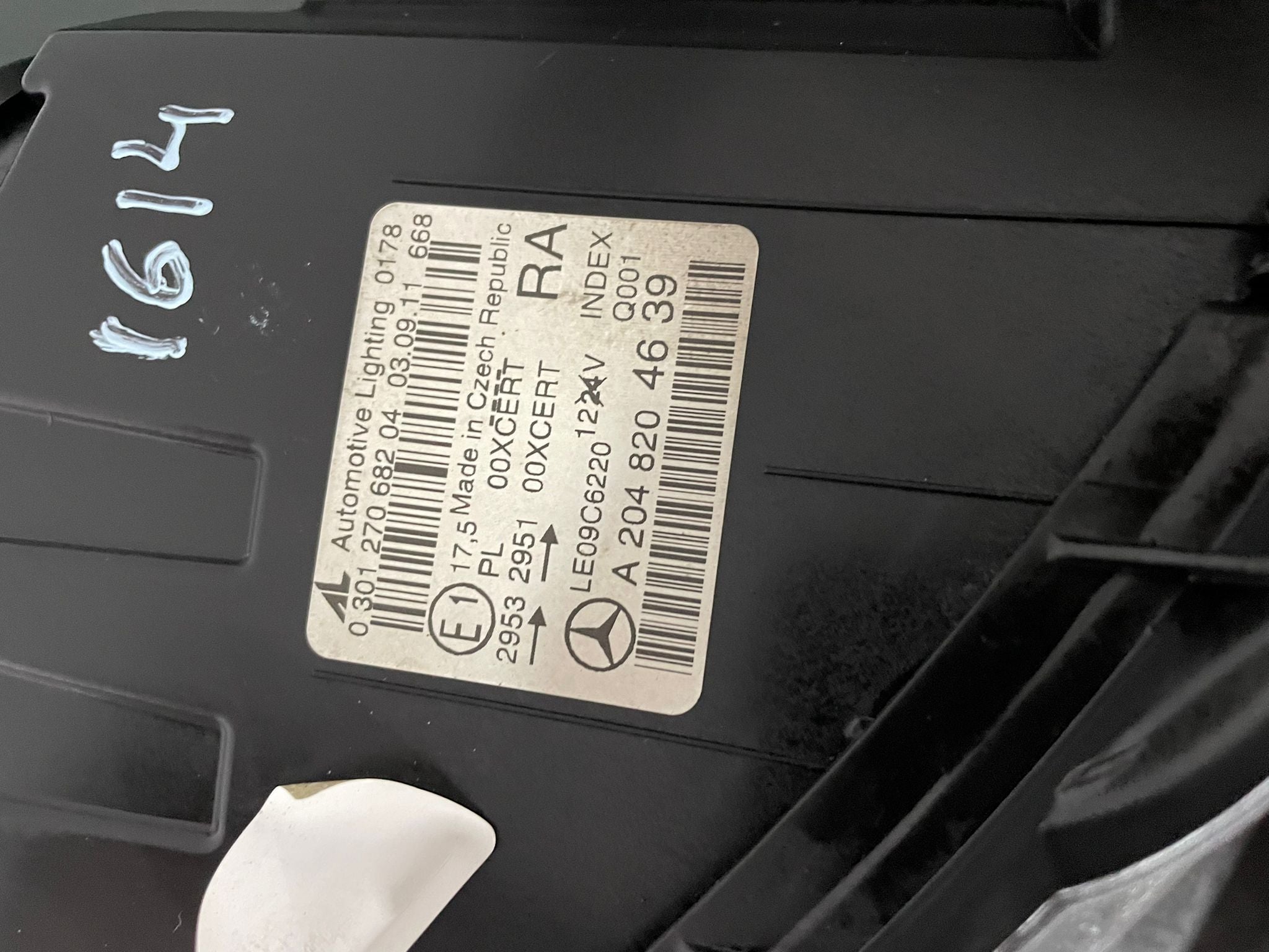 Ótica Bi-Xénon LED (DRL) Frente Direita – Mercedes C W204 2011»2015 – Ref. A2048204639