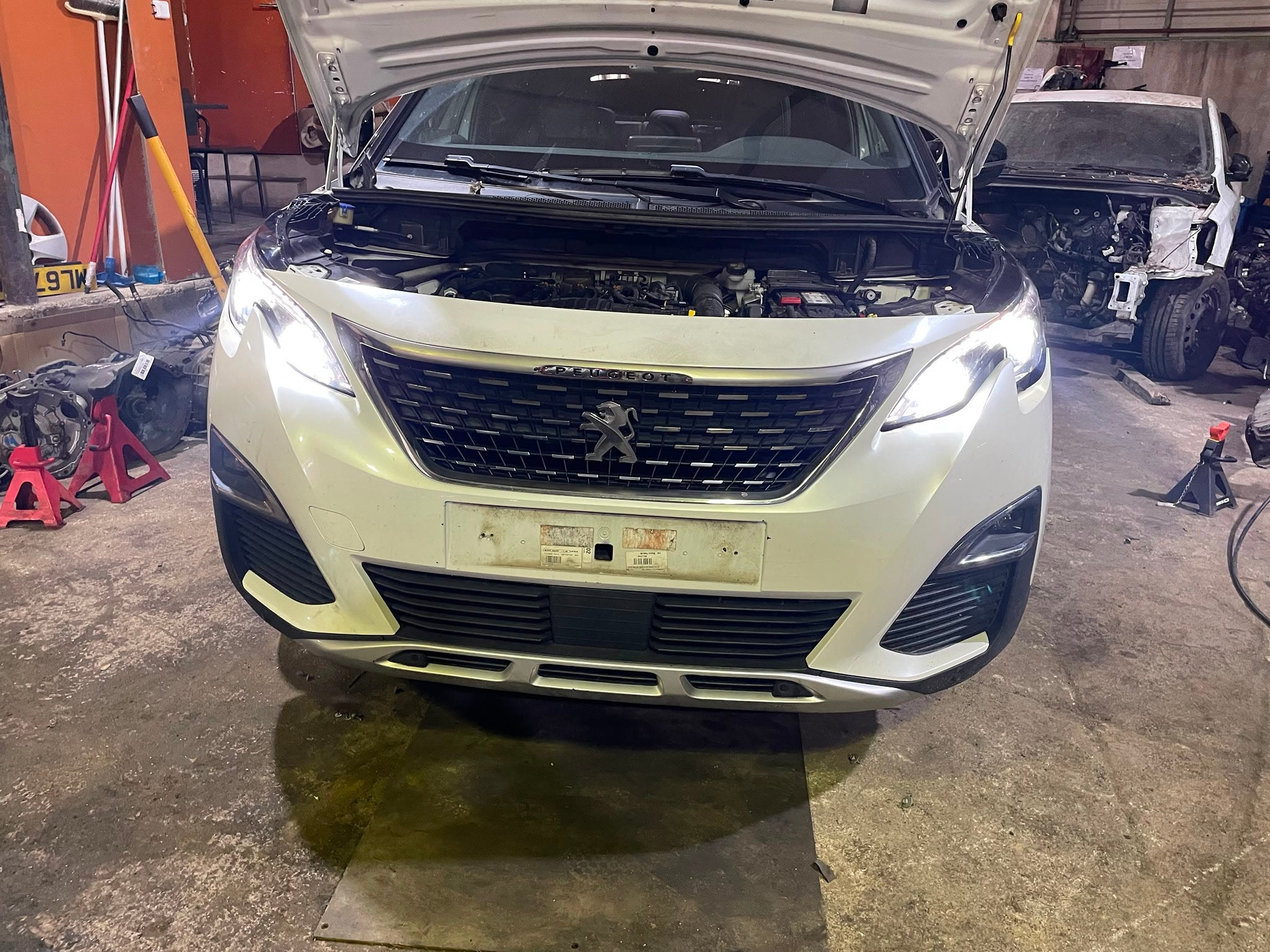 Frente Completa – Peugeot 3008 GT Line 1.2 Gasolina 130 CV (2016/2020)