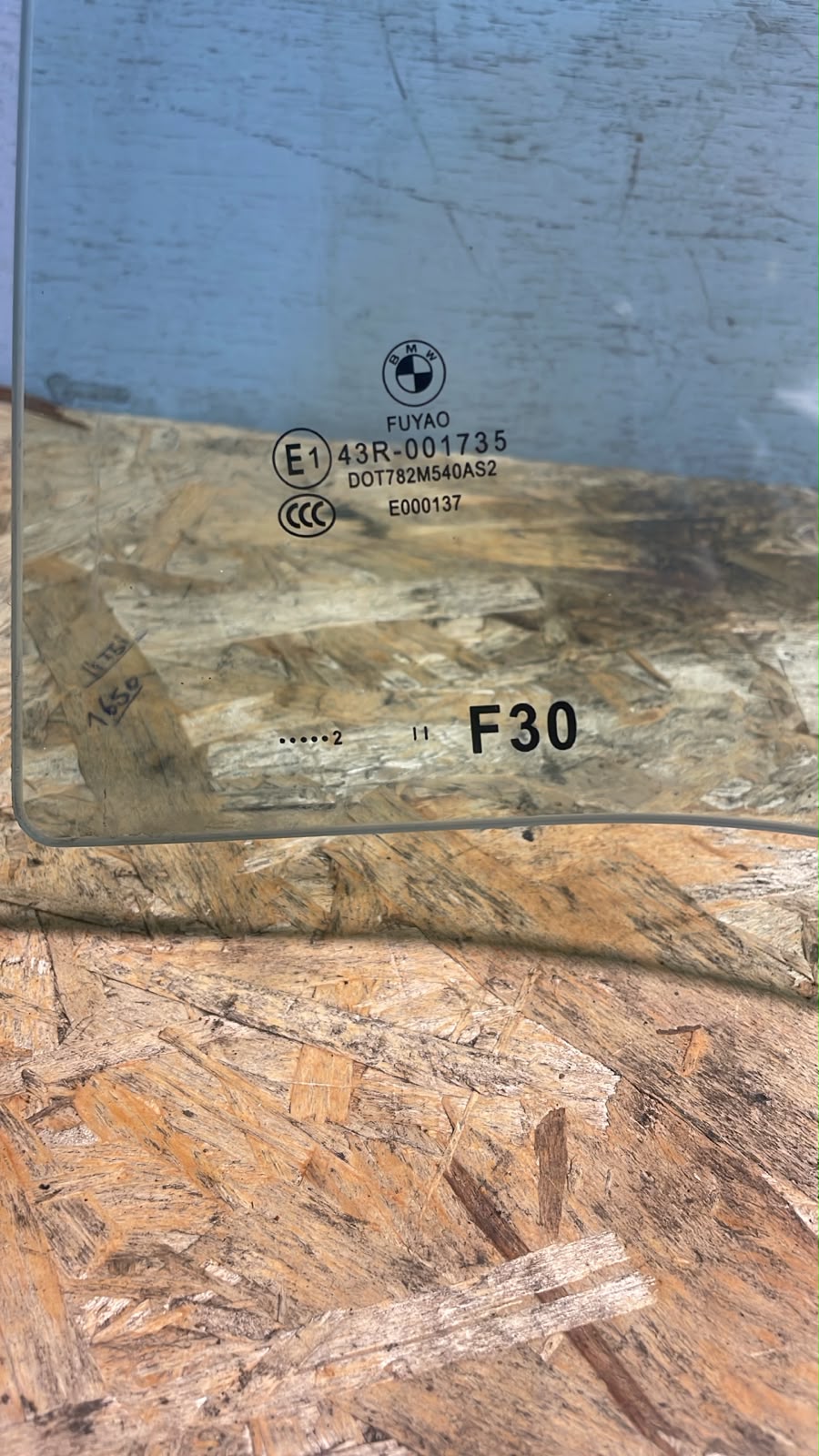 Vidro da Porta Traseira Esquerda – BMW Série 3 318d (F30) 2011»2018 – Ref. 43R-001735